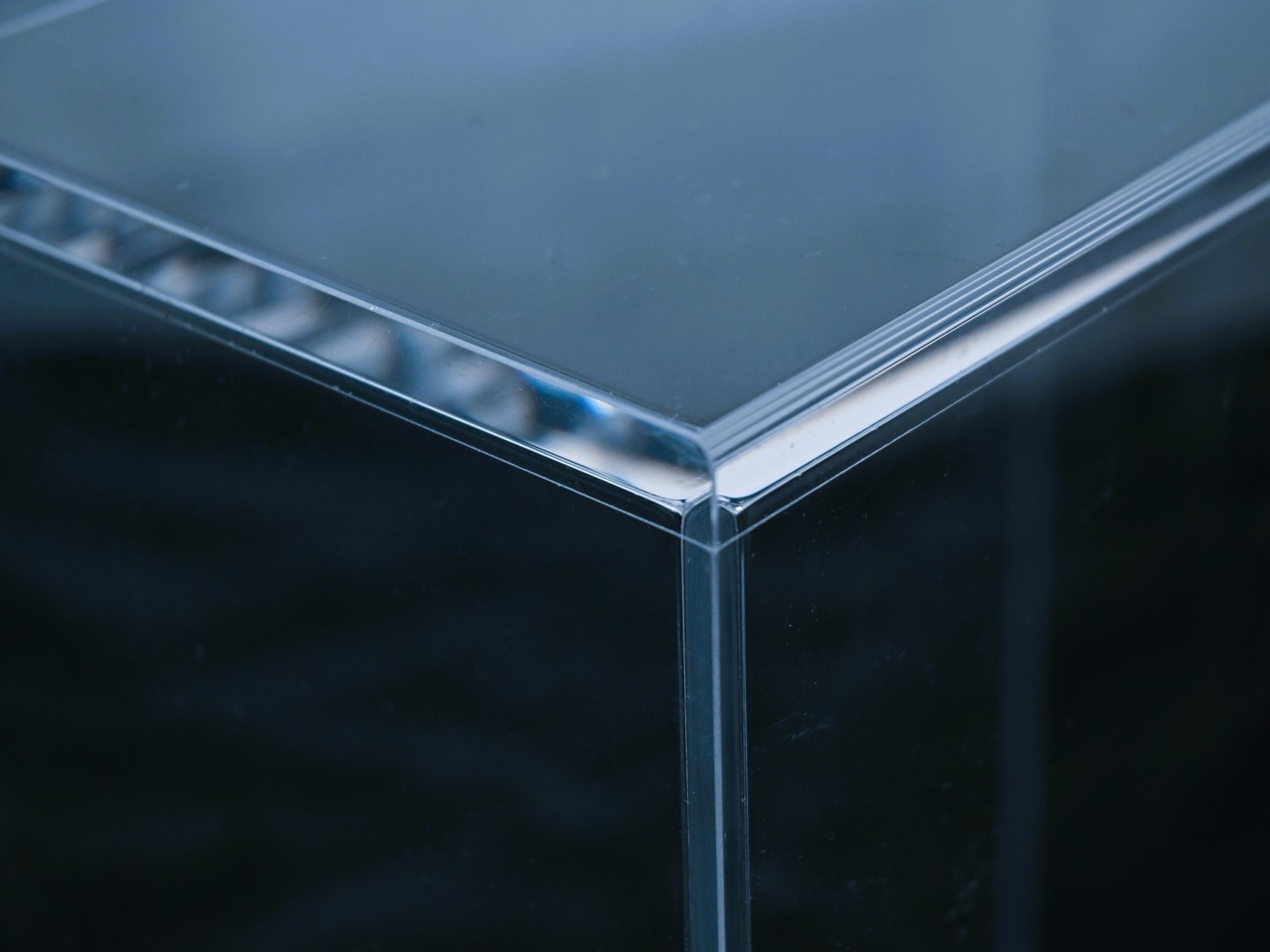 Ukázka vakuového lepení akrylu